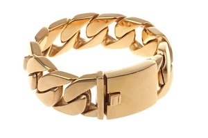 Detail of 18k gold plated stainless steel curb chain bracelet with large box clasp