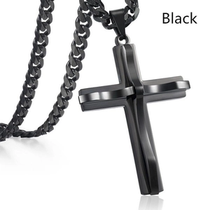 Collier avec pendentif croix noire double couche en acier inoxydable et chaîne gourmette