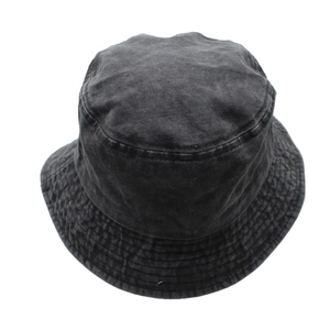 Chapeau bob classique en denim noir délavé avec haut plat pour la protection solaire et style