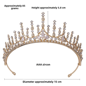 Detailed view of bridal crown with AAA zircon inlay, 5.8cm high and 15cm wide