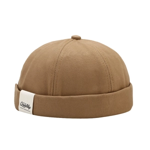 Classic khaki docker hat with 6-panel canvas structure and retro side woven label