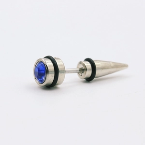 Clou d'oreille en acier 316L avec cristal bleu, anneaux noirs et design conique