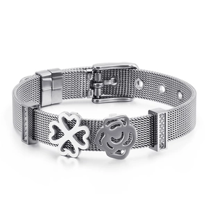 Bracelet en maille d'acier inoxydable argenté avec breloques trèfle et rose et cristaux