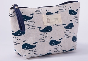 Canvas cosmetische tas met schattige walvisprint, duurzame ritssluiting en handige polsband.