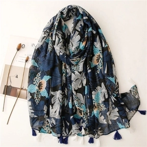 Women Tropical Leaf Print Scarf Polyester With Cotton Linen Feel Long Tassel Shawl Bohemian Sun Protection Wrap