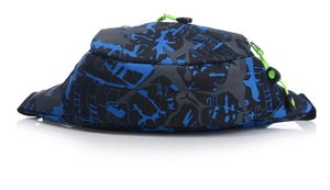 Close-up of waterproof 400D Oxford waist bag with camo print and neon green zipper puller