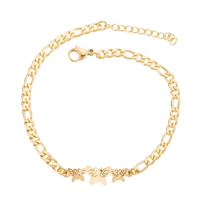 Elegante bracciale a farfalla dorato con ciondoli traforati su catena Figaro