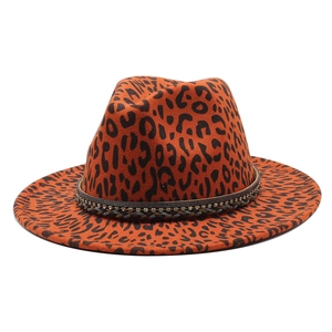 Cappello fedora alla moda con stampa leopardata, tesa larga e fascia con strass