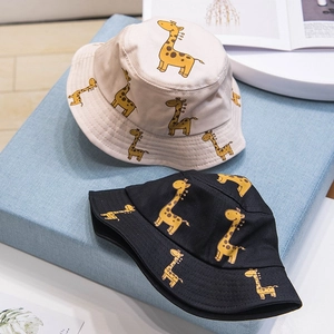Cute cartoon giraffe print cotton bucket hats for toddlers in beige and black colors