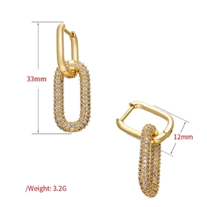 Orecchini rettangolari dorati con zirconi bianchi, altezza 33mm, peso 3,2g