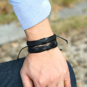 Mens vintage multilayer black braided leather bracelet with adjustable rope knot design