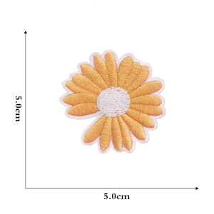 Daisy flower embroidered patch in orange and white, 5.0cm self-adhesive floral applique