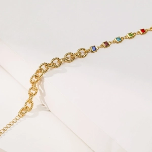 Bracciale placcato oro 18K con zirconi quadrati colorati e catena a O regolabile
