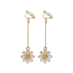 Elegant 925 silver needle daisy drop earrings with gold stem and white petals in clip-on style