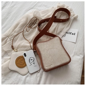 Borsa a tracolla creativa a forma di pane tostato con mini portamonete in PU caramello