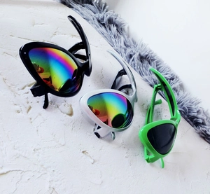Futuristic butterfly sunglasses in black, silver and green with rainbow polarized lenses