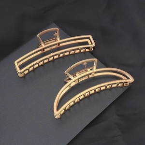 Metal Hair Claw Clip Large Hollow Geometric Zinc Alloy Elegant Rectangular Moon Shape Grip For Women Minimalist Accessory