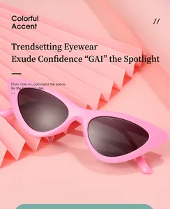 Detailaufnahme der rosa Cat-Eye Sonnenbrille mit grauen Gläsern und buntem Rahmen