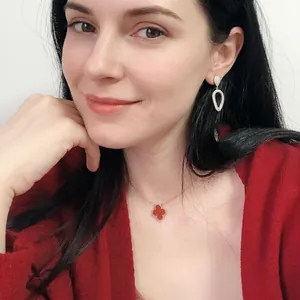 Elegant S925 silver red clover necklace and teardrop diamond-encrusted earrings set