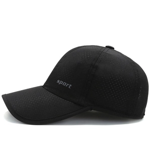 Men's breathable black mesh baseball cap for outdoor sports with sport logo print