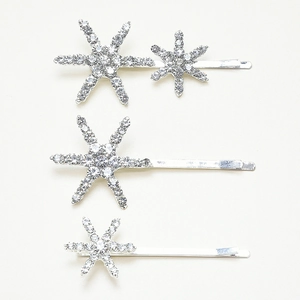 Set di forcine a stella in argento con strass per un elegante acconciatura da sposa