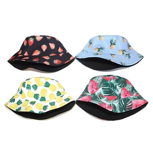 Sombreros de pescador reversibles de algodón con varios estampados de fresas y piñas