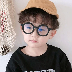 Minimalist round black frame glasses for kids with anti-blue light coating lenses