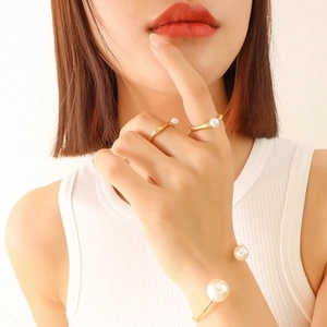 Vintage French gold-plated titanium steel jewelry set with pearls and adjustable open rings
