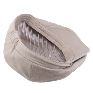 Casquette plate classique beige en coton pour homme avec bande élastique ajustable