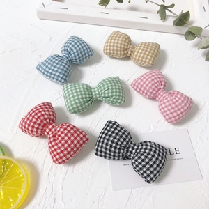 Vue à plat de six nœuds en tissu à carreaux colorés pour accessoires de cheveux DIY
