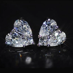 Heart Shaped Stud Earrings Sparkling Cubic Zirconia Copper Base Shiny Elegant Jewelry For Women
