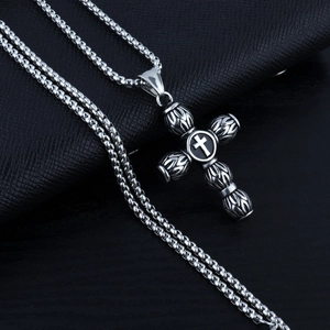 Retro stainless steel cylindrical cross pendant necklace for men with textured box chain