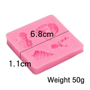 Roze siliconen kerstvorm met sneeuwman en boom motieven diameter 6,8 cm