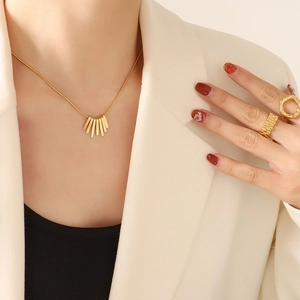 Minimalist gold-plated irregular square pendant necklace and geometric rings set for women
