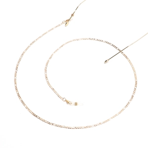Golden 3:1 pattern sunglasses chain with non-slip silicone loops on white background
