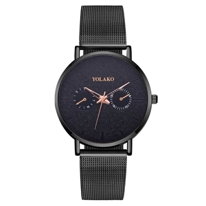 Montre à quartz noire pour homme avec bracelet milanais et index en or rose élégant