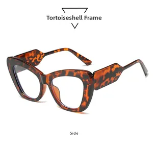 Seitenansicht-Detail der Cat-Eye-Brille mit polierter Schildpatt-Optik-Rahmen