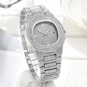 Orologio al quarzo lusso argento da donna con lunetta in strass, quadrante e data display