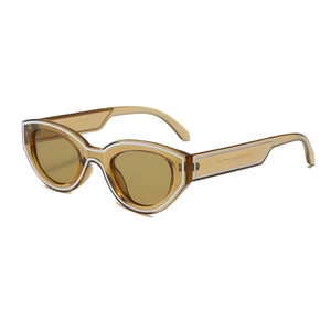 Retro cat-eye sunglasses with tortoiseshell frame and contrast white edge accents