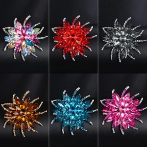 Fashion acrylic flower brooch set with colorful crystal petals and alloy metal base
