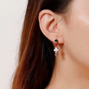 Orecchini alla moda a tema poker con picche cuori fiori e quadri in finitura dorata