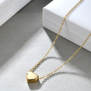 Minimalist double layer 18K gold stainless steel necklace with polished heart pendant