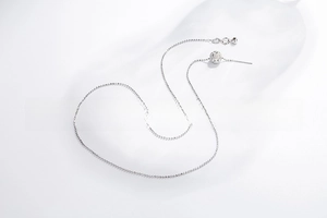 Detailed view of s925 sterling silver box chain with adjustable needle and round bead