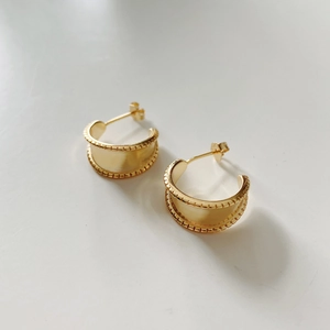French style S925 sterling silver gold-plated C-shaped hoop earrings with beaded texture