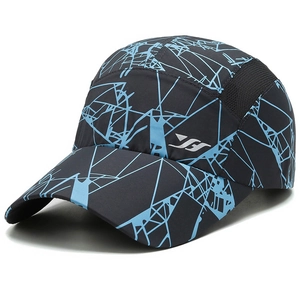Sneldrogende sporthoekpet met blauwe geometrische print en ademende mesh-zijkant