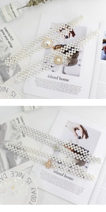 Détails de chaînes de taille en perles avec boucles ornées d'abeilles et fleurs en strass