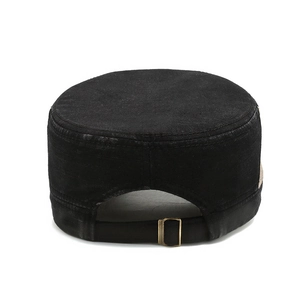 Klassische schwarze Military Cap aus Baumwolle mit verstellbarer Metallschnalle