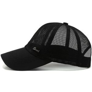 Men's black breathable mesh baseball cap for summer sun protection with Sport metal plate