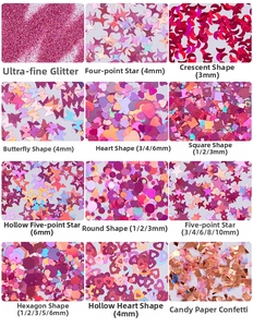 Vista macro di set glitter per nail art a 12 griglie con stelle e cuori olografici