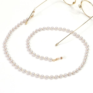 Elegant 4-10mm white pearl sunglasses chain with gold metal links and anti-slip silicone loops